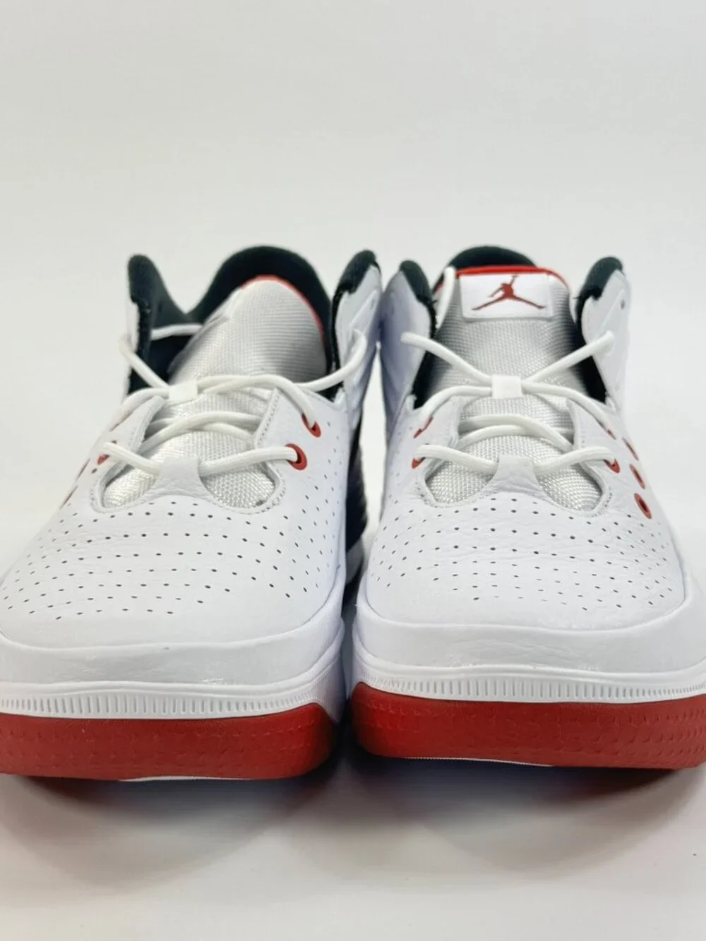 Jordan Max Aura 5 'White Black University Red' DZ4353-101 size 13